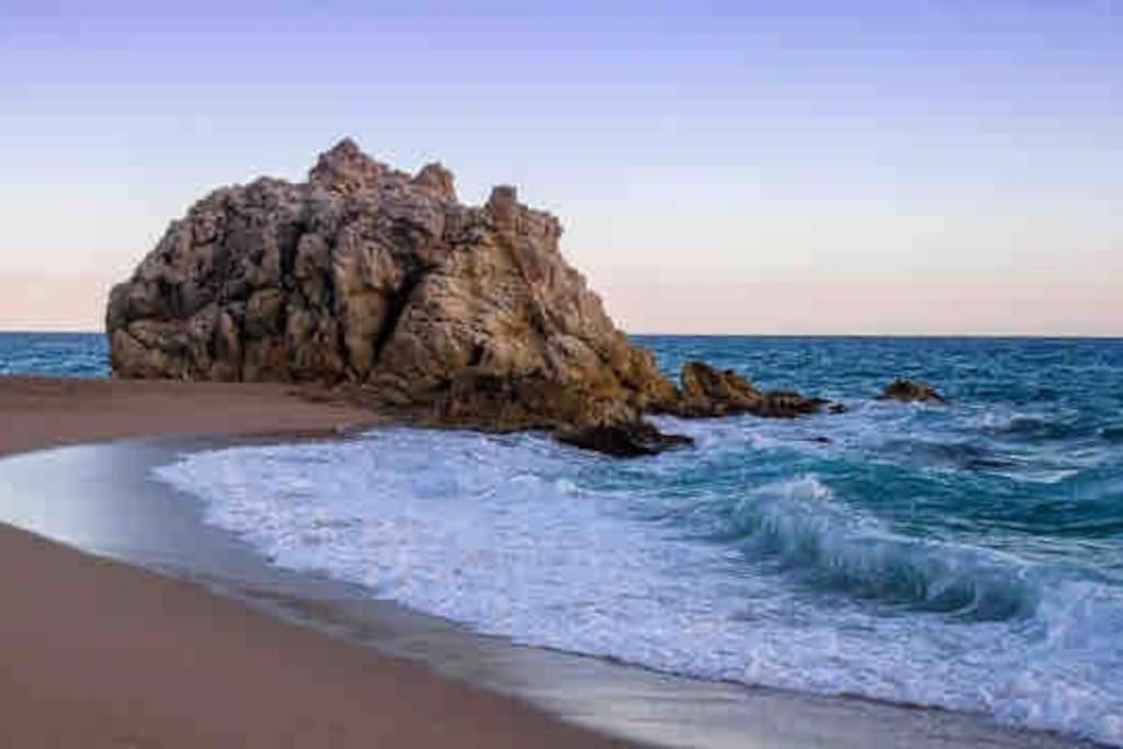 Apartamento “La Caleta” Calella Extérieur photo